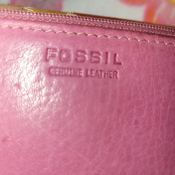 Vintage Fossil Pink Leather Patchwork Front Tri-fold - Picture 3 of 10